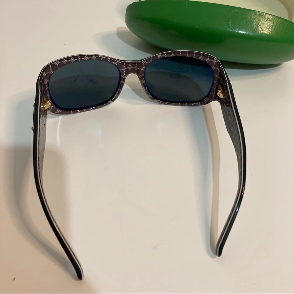 Kate Spade 125 Made In Italy Sunglasses, Case, And Dust Cloth - Picture 3 of 8